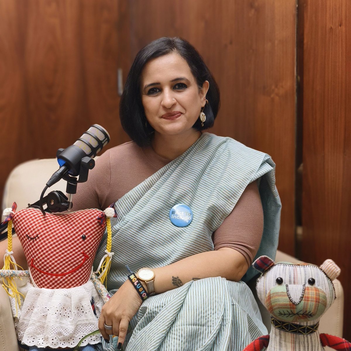Mugdha Kalra with the puppet co-hosts of Seat at the Table